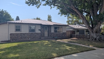 8 17th Ave S in Great Falls, MT - Building Photo