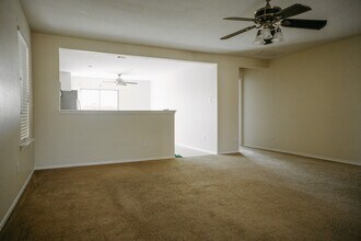 12059 Helvick Cres Ave in Houston, TX - Building Photo - Building Photo