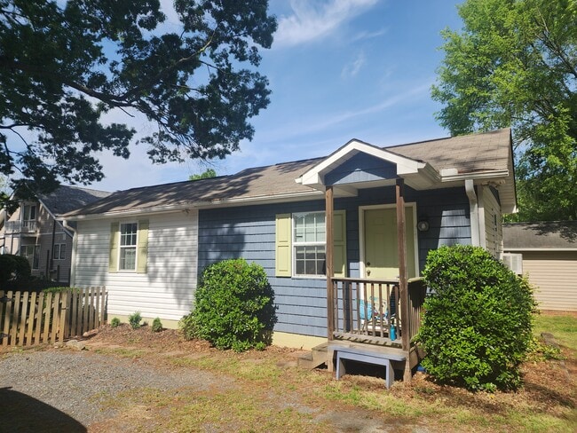 208 Maupin Ave, Unit Tiny House