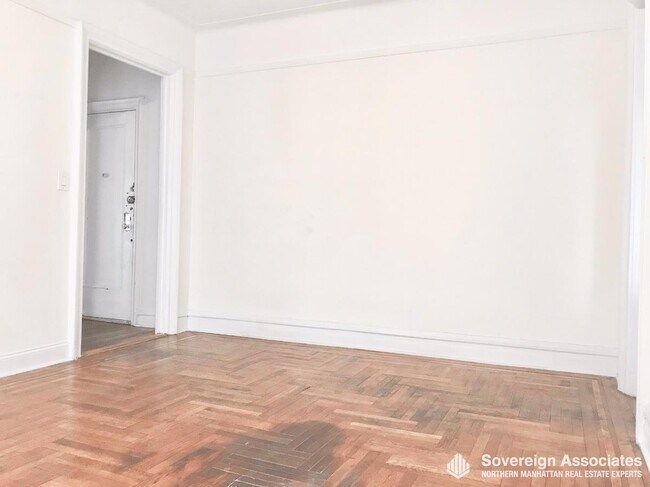 21 Magaw Pl in New York, NY - Building Photo - Building Photo