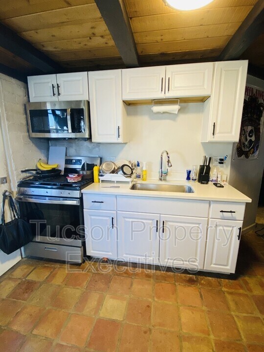 2126 E Silver St in Tucson, AZ - Building Photo