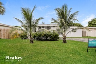 351 SW 31st Ave in Fort Lauderdale, FL - Building Photo