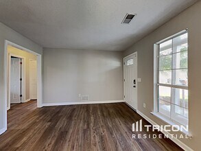 109 Thornby Rd in Irmo, SC - Foto de edificio - Building Photo