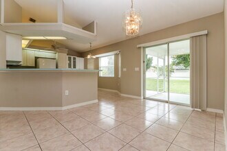 239 Allworthy St in Port Charlotte, FL - Foto de edificio - Building Photo