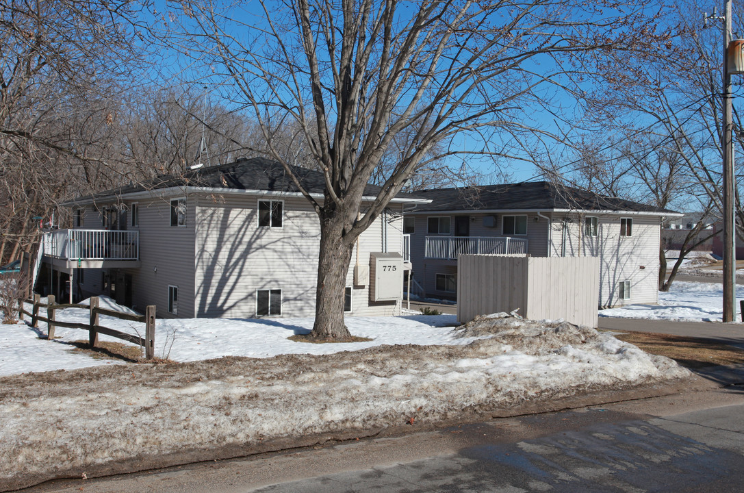 Skyline Apartments in Sauk Rapids, MN - Building Photo