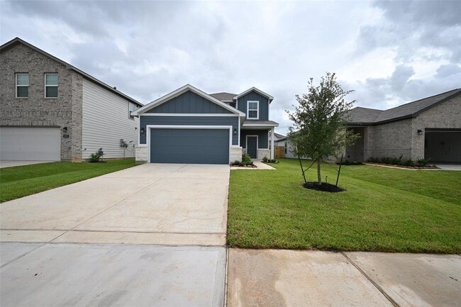 property at 3919 Accolade Xing