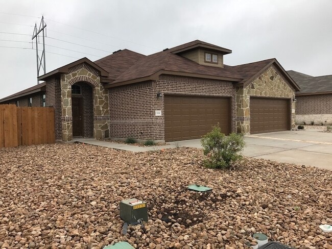 property at 124 Hidden Springs Dr