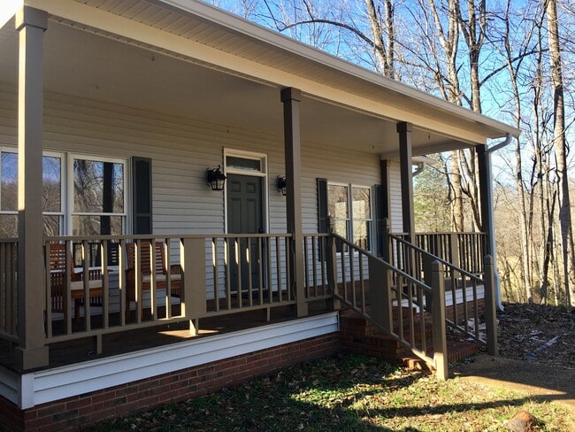 property at 125 Spring Creek Ln