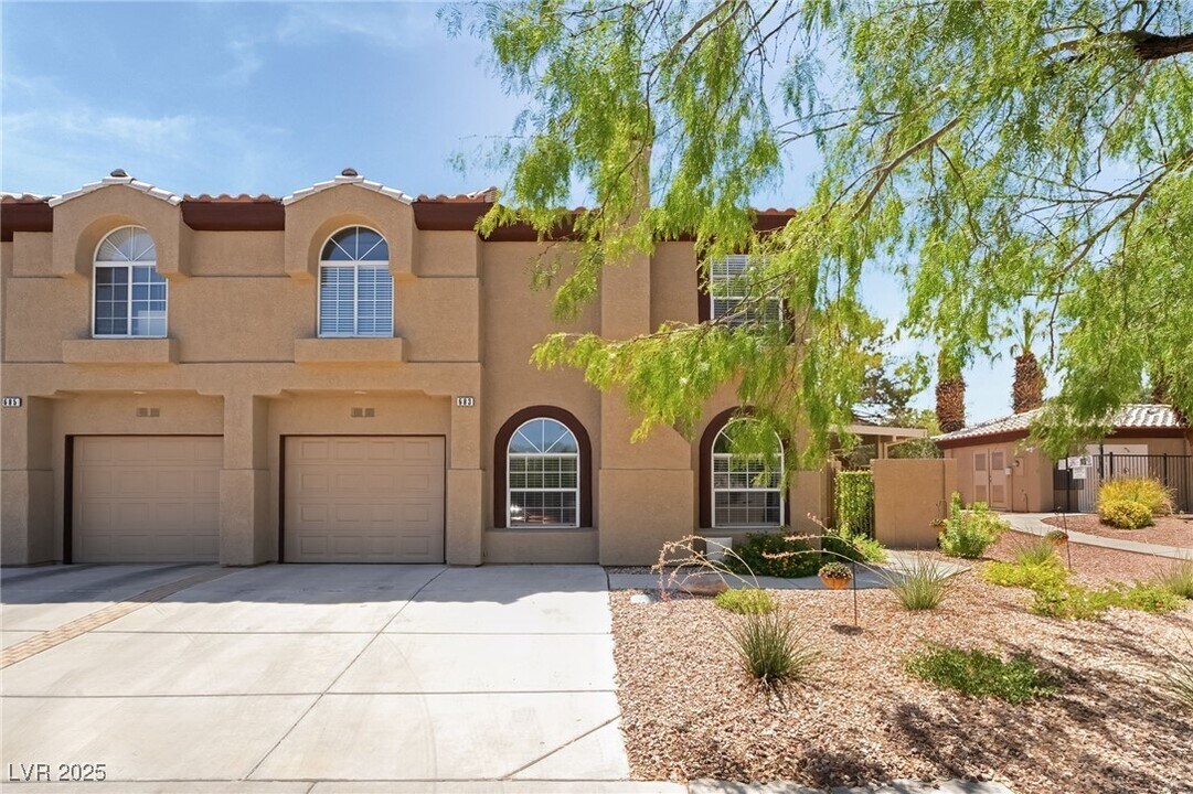 683 Ambling Gait Ave in Henderson, NV - Building Photo