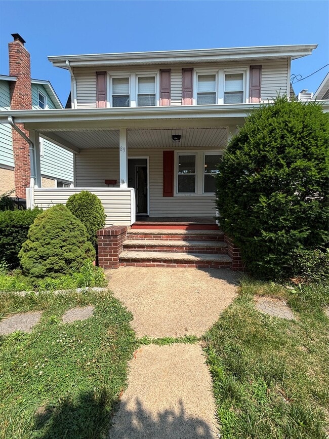 property at 89 N Grove St