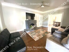 1439 E Highland Blvd in San Antonio, TX - Building Photo - Building Photo