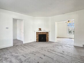 750 Lake Dr SE in Grand Rapids, MI - Building Photo - Building Photo