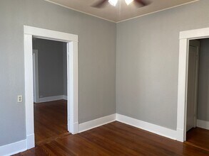 531 Cedar St in San Antonio, TX - Building Photo - Building Photo