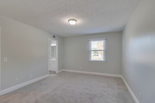 832 Tibet Ave in Savannah, GA - Building Photo - Building Photo