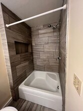 42 N Prospect St in Burlington, VT - Foto de edificio - Building Photo