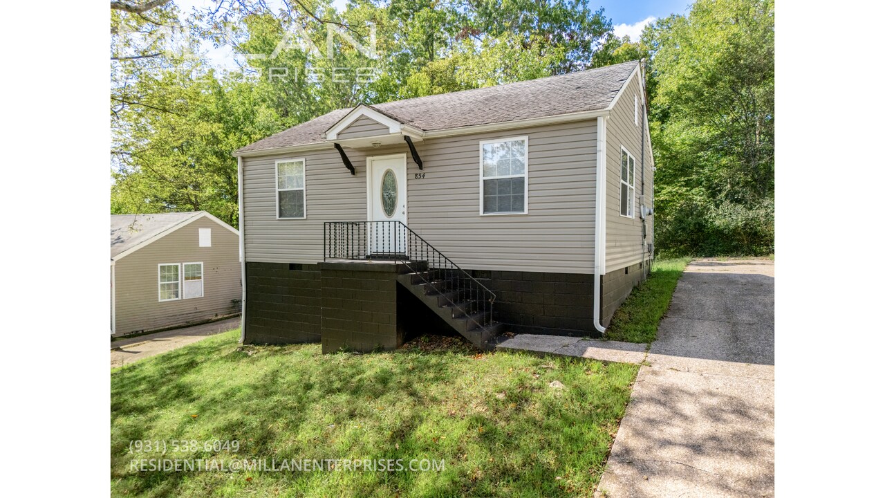 854 E Happy Hollow Dr in Clarksville, TN - Building Photo