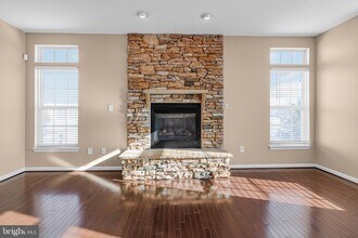 206 Markham Ct in Smyrna, DE - Building Photo - Building Photo