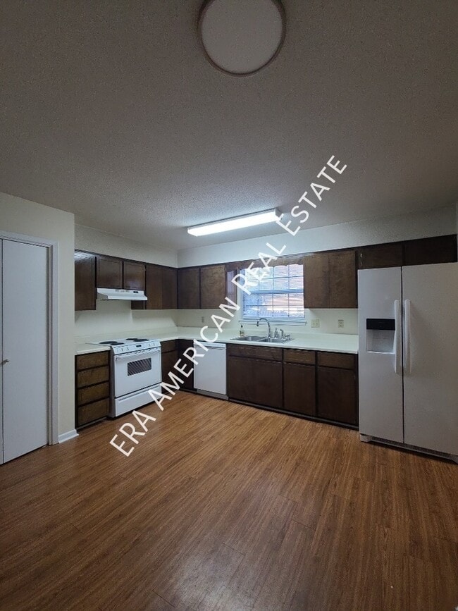 132 5th Ave in Shalimar, FL - Building Photo - Building Photo