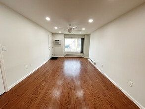 1382 Ocean Ave, Unit A15 ANNUAL in Sea Bright, NJ - Foto de edificio - Building Photo