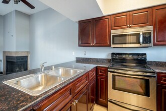 1065 W 1st St-Unit -201 in Tempe, AZ - Building Photo - Building Photo