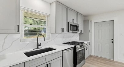 413 Solar Dr in Raleigh, NC - Building Photo - Building Photo