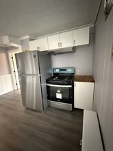 38 Ward St in Norwich, CT - Building Photo - Building Photo