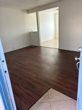 5941 Kingman Ave, Unit 5 in Buena Park, CA - Building Photo - Building Photo