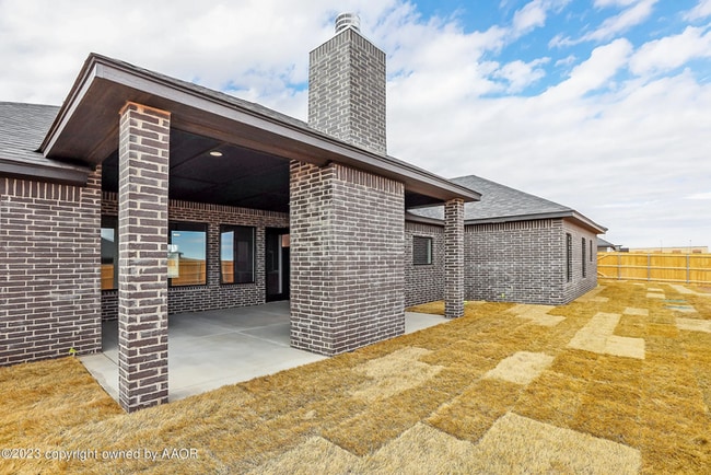 property at 504 Country Club Dr
