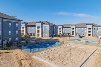 Westgate Park in Oklahoma City, OK - Building Photo - Building Photo