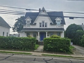 83 John St in Westerly, RI - Building Photo