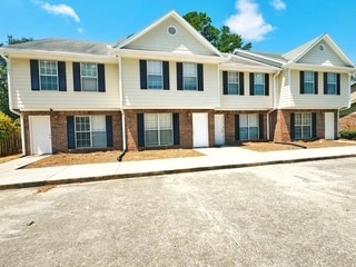 property at 326 Leafmore Rd SW