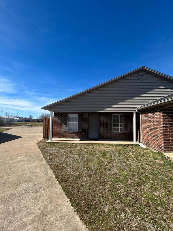 3510 SW Landau Ct in Bentonville, AR - Building Photo - Building Photo