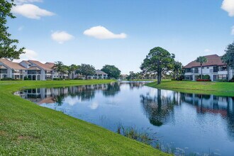 16100 W Bay Dr in Jupiter, FL - Building Photo - Building Photo