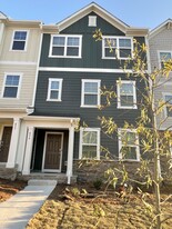 839 Basswood Gln Trl in Knightdale, NC - Foto de edificio - Building Photo