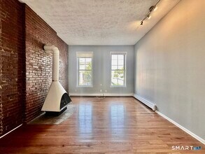 46 Warren St in New Haven, CT - Building Photo - Building Photo