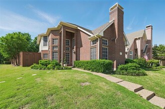 204 Moss Hill Rd in Irving, TX - Building Photo - Building Photo