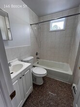 146 Beech St in Yonkers, NY - Building Photo - Building Photo