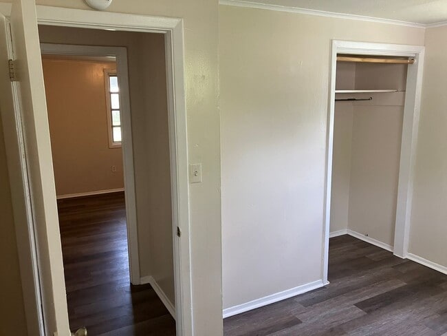 5513 18th St in Zephyrhills, FL - Building Photo - Building Photo