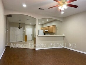 306 E Main St in Lancaster, TX - Building Photo - Building Photo