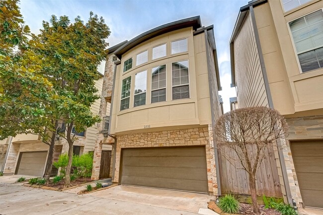 2906 Leeland St in Houston, TX - Building Photo - Building Photo