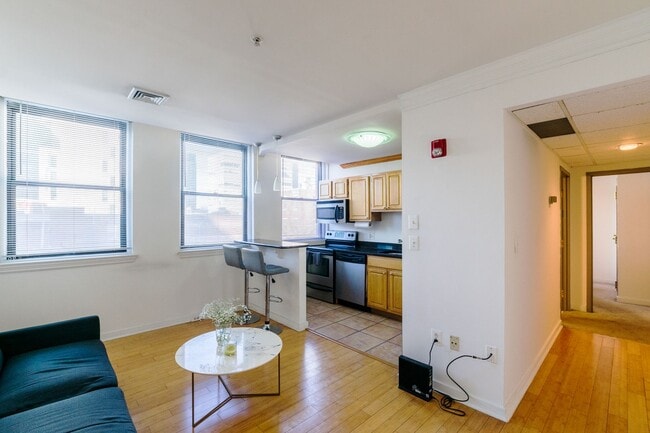 property at 1939 Chestnut St