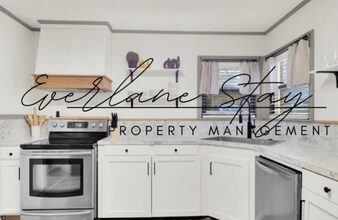 1328 Woodley St in Tyler, TX - Building Photo - Building Photo