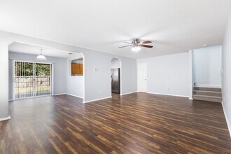 10919 Livewater Trail in San Antonio, TX - Building Photo - Building Photo