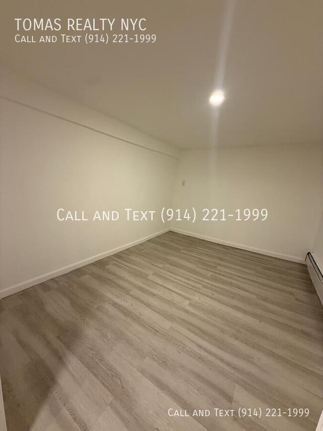 1870 Hunt Ave