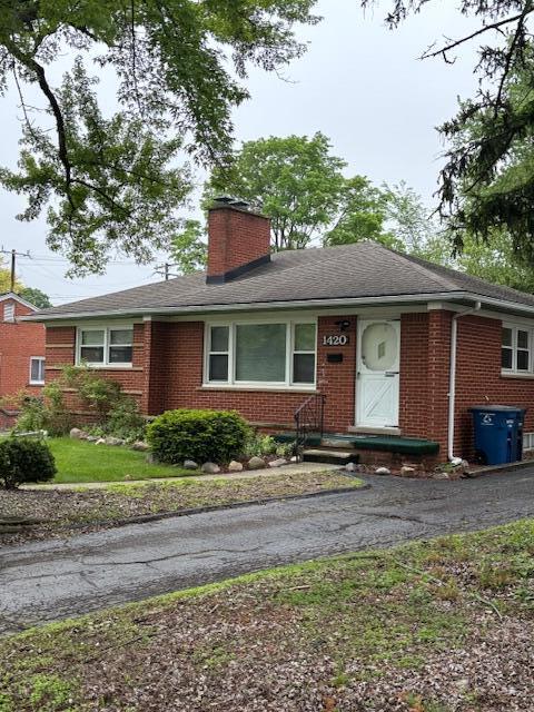 341 N Maple Rd in Ann Arbor, MI - Building Photo