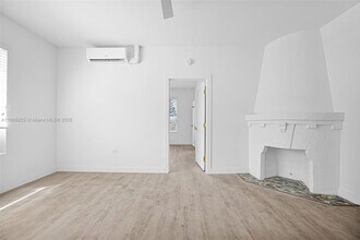641 10th St in Miami Beach, FL - Building Photo - Building Photo