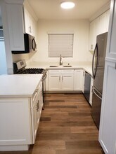 1833 N Edgemont St in Los Angeles, CA - Building Photo - Building Photo