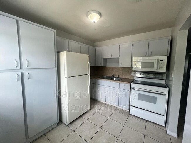 property at 3210 Louisiana Ave