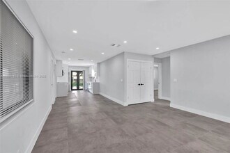 4840 NE 5th Ave in Fort Lauderdale, FL - Building Photo - Building Photo