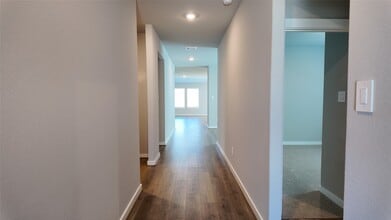 1629 Hopson Rnch Dr in Conroe, TX - Building Photo - Building Photo